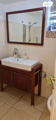 יחידת דיור, אנפה 13, שלומית, שלומי