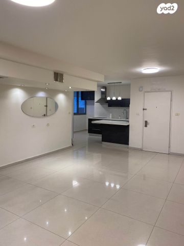 דירה, אליהו בית צורי 1, ארמון הנציב, תלפיות מזרח, ירושלים