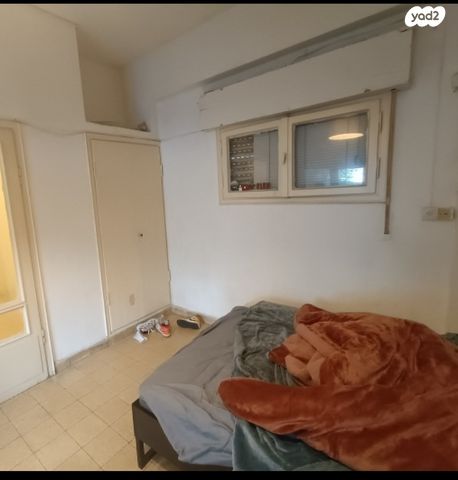 זלטופולסקי 16