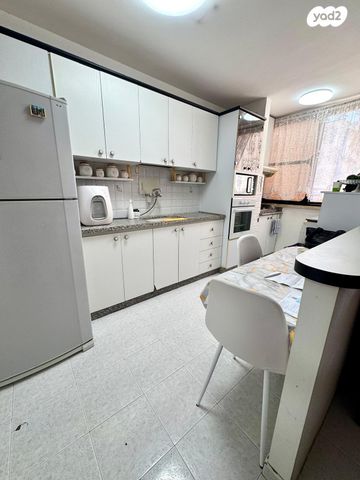 דירה, עליזה יאנסן 820, שז"ר, אור עקיבא