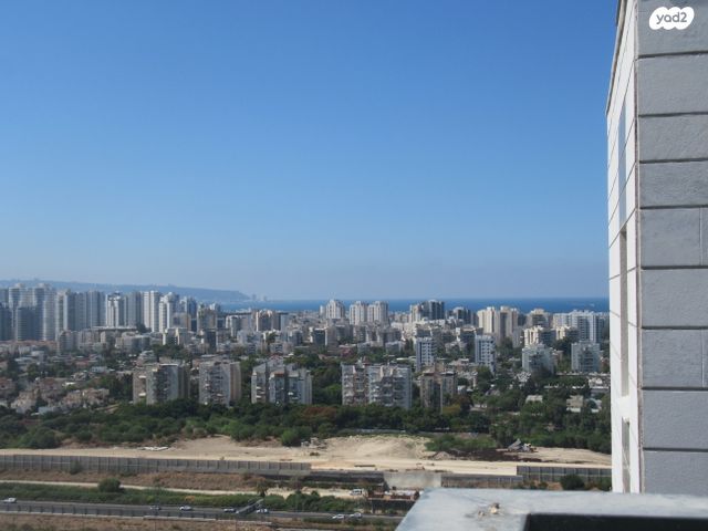 דירה, אריק אינשטיין 1, נאות אפק, אפקה, קרית ביאליק