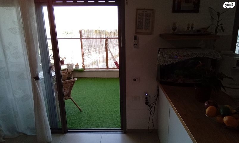 דירה, סביון 24, הפרחים, חריש