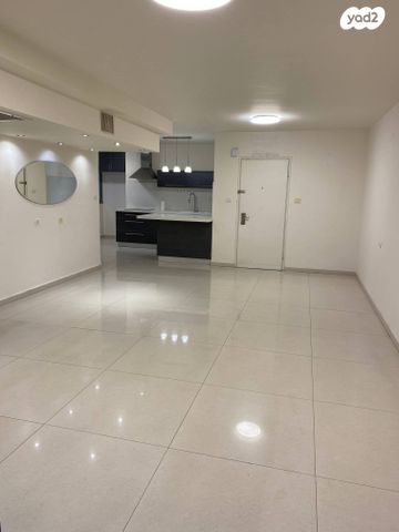 דירה, אליהו בית צורי 1, ארמון הנציב, תלפיות מזרח, ירושלים