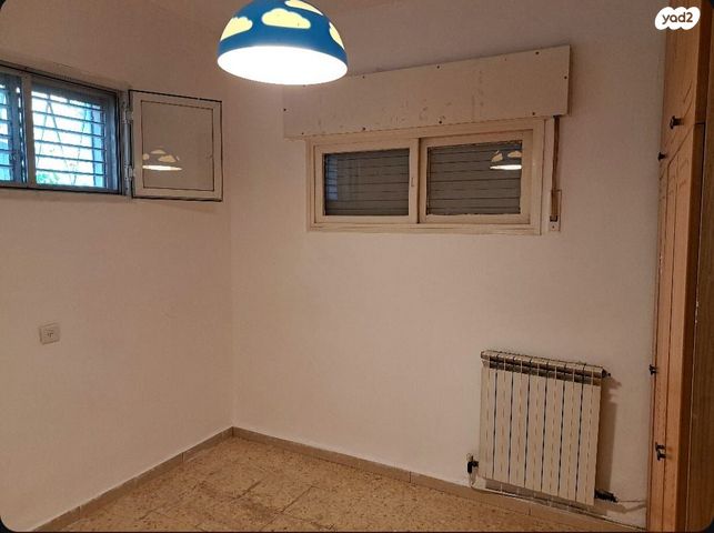 דירת גן, בורוכוב 20, קרית היובל, ירושלים