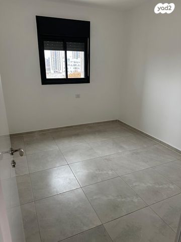 דירה, הרב אברהם זקן 1, מורדות ארנונה, ירושלים