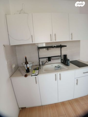 גג/ פנטהאוז, פייר קניג 37, נוף הטיילת, נתניה