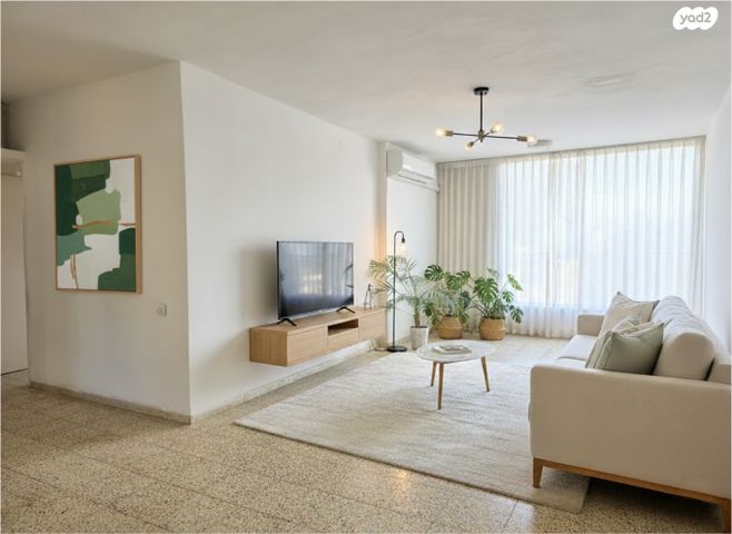 הרב מ. נורוק 7