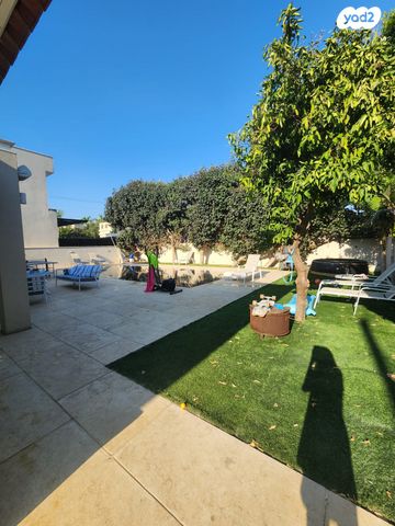 בית פרטי/ קוטג', גיבורי ניצנים 12, נווה איתמר, נתניה