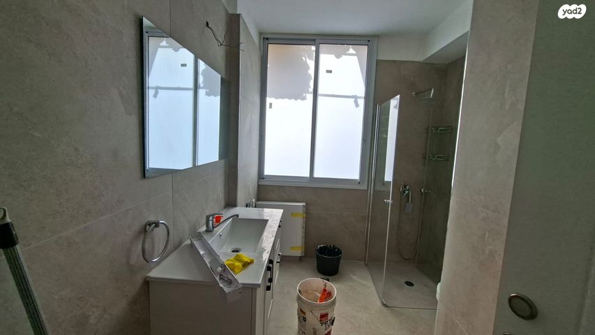 דירה, אלוף הניצחון 19, עליות, רמת גן