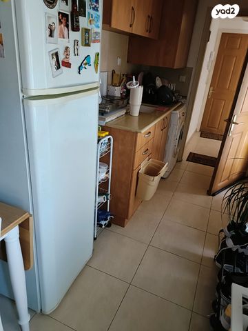 סטודיו/ לופט, יד שלום 7, תל יהודה, רמת גן