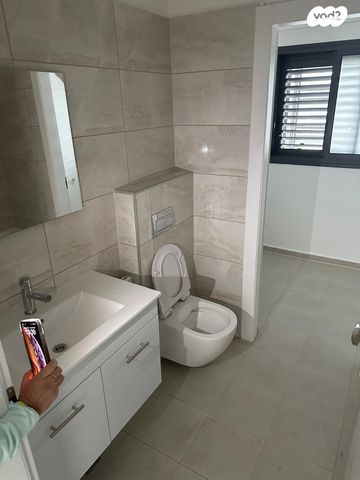 דירה, הרב אברהם זקן 1, מורדות ארנונה, ירושלים