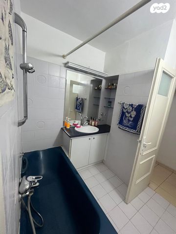 דירה, קדושי קהיר 10, נאות רחל, חולון