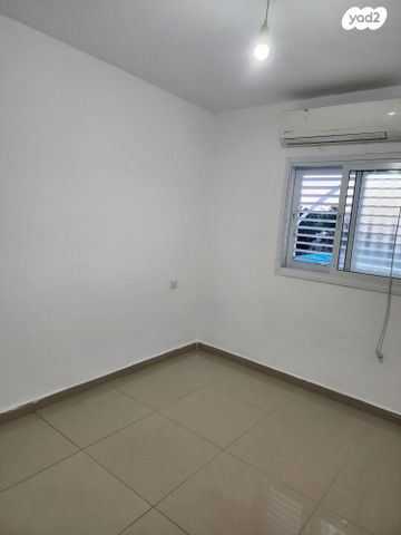 דירה, שביל יוסף שפירא 38, גבעת ציון וגבעת הפרחים, אשקלון