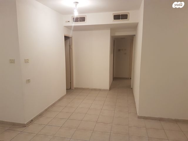 שדרות יוהנה ז'בוטינסקי 36