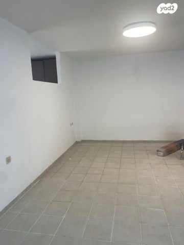 דירת גן, מנחם בן סרוק 7, מרכז, הרצליה