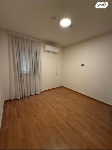 דירה, בארי 79, צפון מזרח מרכז העיר, נתניה