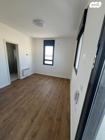 גג/ פנטהאוז, שחם 23, המגרסה, מבשרת ציון