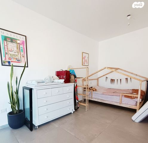 דירה, קהילת ניו יורק 44, התקוה, בית יעקב, נווה צה"ל, תל אביב יפו