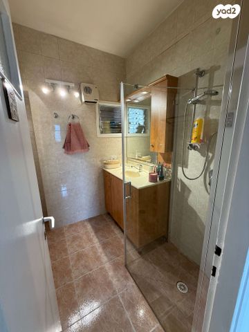 דירה, חנה ומיכאל לוין 4, רביבים, גני ראשון, ראשון לציון