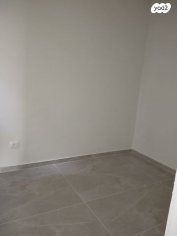 דירה, אגריפס 21, מחנה יהודה - לב העיר, ירושלים