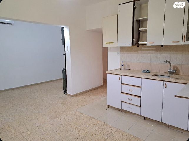 דירת גן, בורוכוב 20, קרית היובל, ירושלים