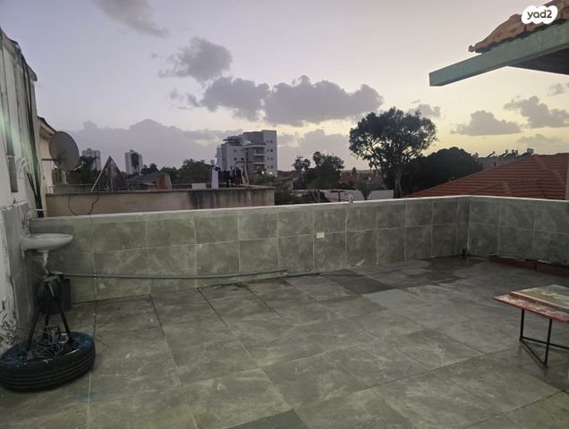 גג/ פנטהאוז, משה סמילנסקי 3, מרכז העיר, חדרה