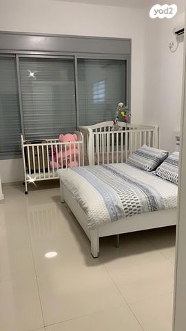 יגאל אלון 27