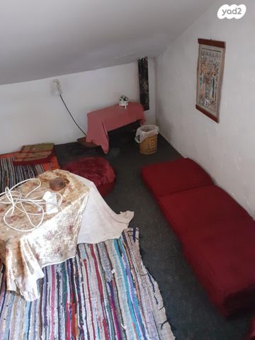 יחידת דיור, אלה 12, שאר העיר, כפר ורדים