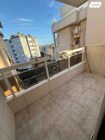 דירה, בארי 79, צפון מזרח מרכז העיר, נתניה