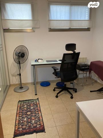 יחידת דיור, סמטת הצבעוני 8, גנות הדר, גנות הדר