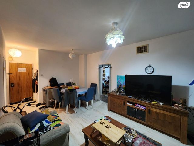 דירה, הארזים 12, מרכז העיר, סביניה, הוותיקה, קרית ביאליק