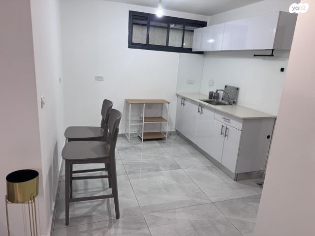 מרתף/ פרטר, הירדן 2, גני מנחם, באר יעקב