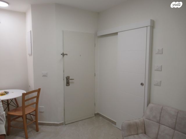 יחידת דיור, רחבת הזמיר 16, אלעד, אלעד