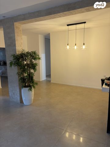 בית פרטי/ קוטג', תמר 38, שאר העיר, עומר