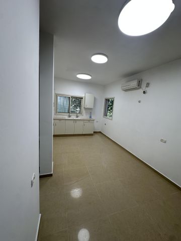 דירה, הרב בר אילן 20, הפועל המזרחי ה', שיכון ה', בני ברק