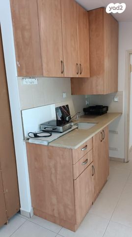 סטודיו/ לופט, יד שלום 7, תל יהודה, רמת גן