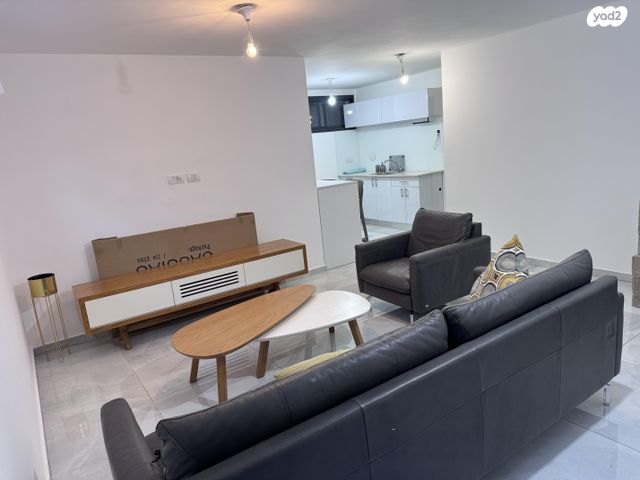 מרתף/ פרטר, הירדן 2, גני מנחם, באר יעקב