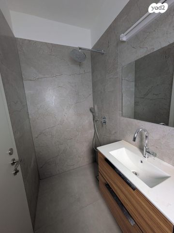 דירה, אורלנסקי 13, מחנה יהודה, פתח תקווה