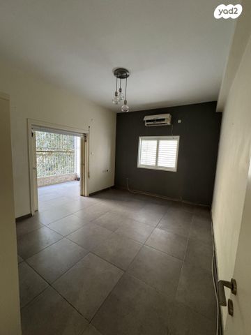 דירה, עובדיה מברטנורה 16, הצפון הישן - צפון, תל אביב יפו