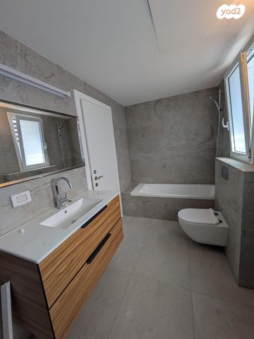 דירה, אורלנסקי 13, מחנה יהודה, פתח תקווה