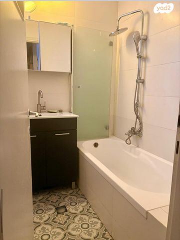 דירה, כוכבי יצחק 3, שפירא, תל אביב יפו