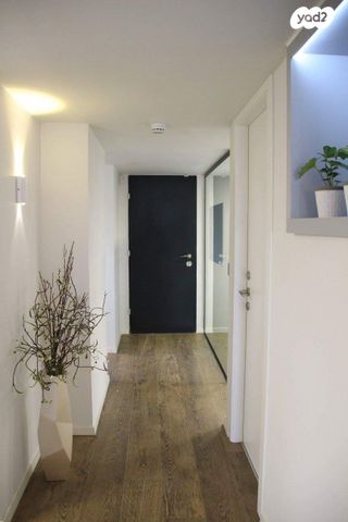 משרדים, הדקל 60, שכונה 7, תל מונד