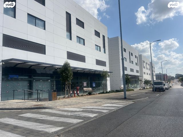 מבני תעשיה, האלה 2, תל צור, אבן יהודה