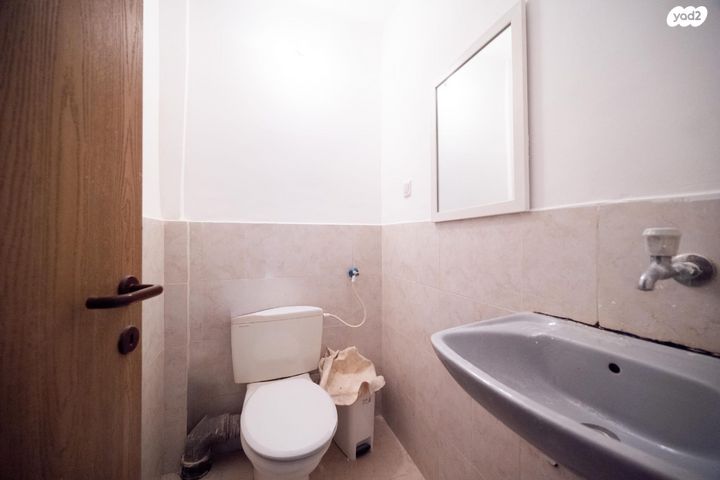 חנויות/ שטח מסחרי, יהושע שטמפפר 73, לב המושבה / מרכז העיר, פתח תקווה