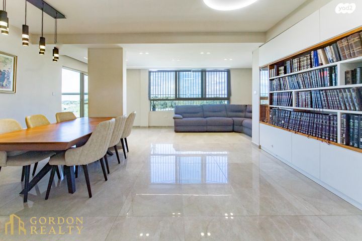 דירה, יואל הנביא 26, רמת אבי עזרי / רמת בית שמש ג-1, בית שמש