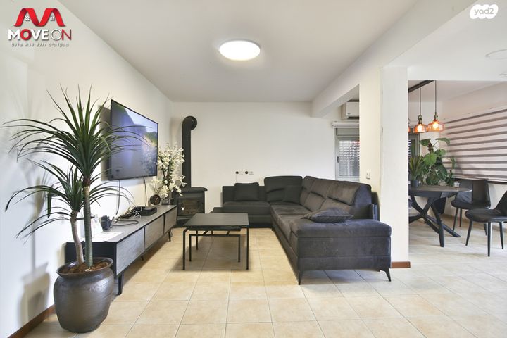 דירת גן, שבטי ישראל, שיכון ד, טבריה