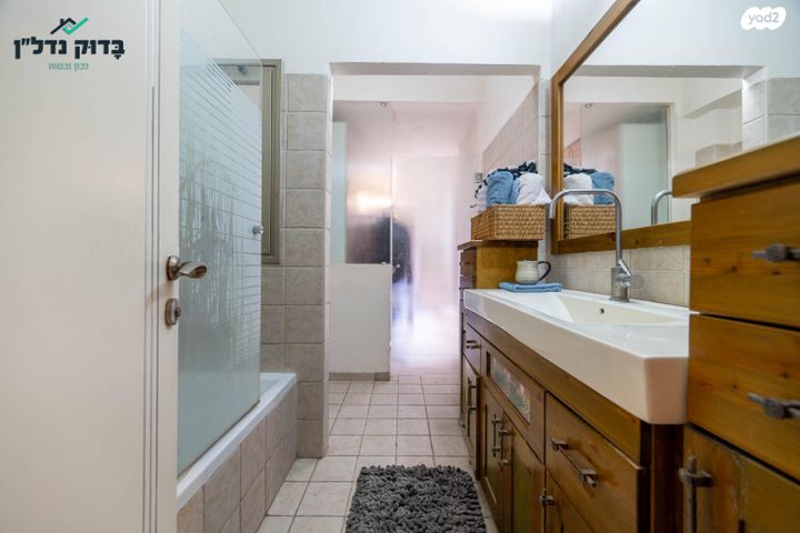 דירת גן, אילונה פהר 11, קרית אילון, חולון