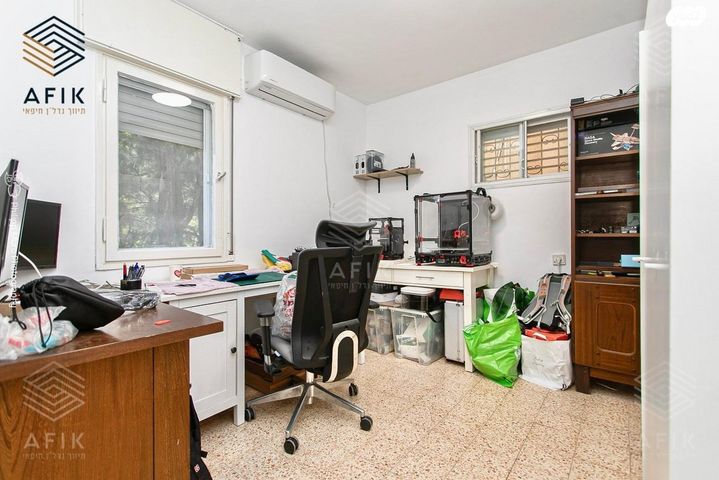 דירה, יהודה בורלא, רמות רמז, חיפה