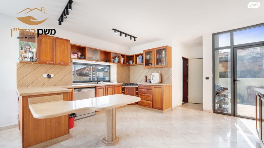 בית פרטי/ קוטג', התאנה, אחיסמך