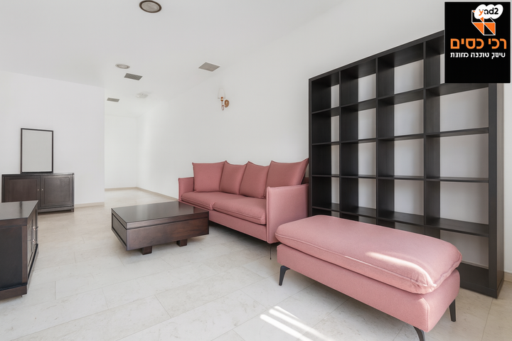 שכונת יהלום, מרכז העיר ב